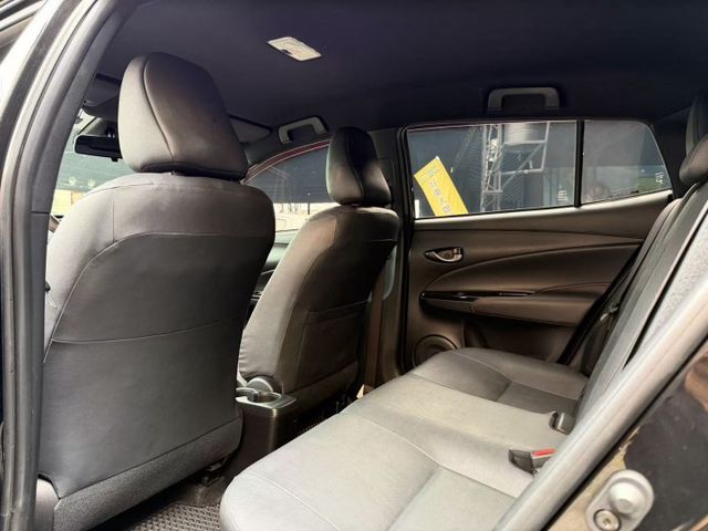 2022 Toyota Yaris 1.5 S 影音版 一手車 原廠保養 原廠保固中 超低里程僅跑五萬一  第16張相片