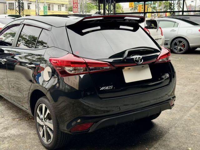 2022 Toyota Yaris 1.5 S 影音版 一手車 原廠保養 原廠保固中 超低里程僅跑五萬一  第18張相片