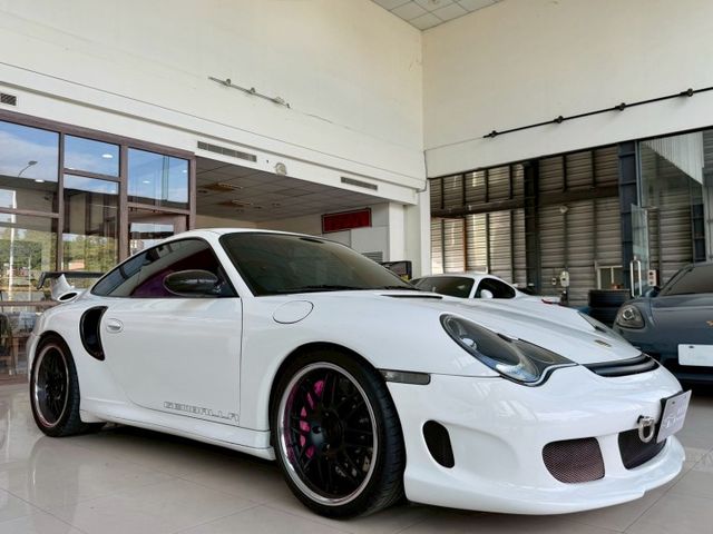 2002 Porsche 911 Carrera 996 多樣改裝  第1張相片