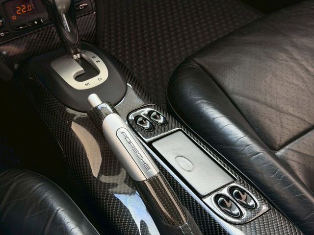 2002 Porsche 911 Carrera 996 多樣改裝  第12張相片