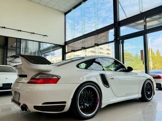 2002 Porsche 911 Carrera 996 多樣改裝  第15張相片