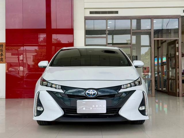 2022 Toyota Prius PHV 1.8 旗艦 原廠保養 原廠保固中 里程僅跑五萬  第2張相片