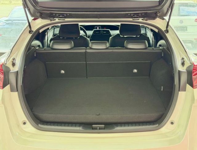 2022 Toyota Prius PHV 1.8 旗艦 原廠保養 原廠保固中 里程僅跑五萬  第19張相片