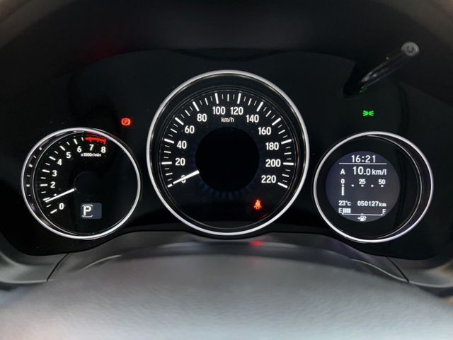 2021 Honda HR-V 1.8 RS 一手車 原廠保養 里程僅跑五萬  第4張相片