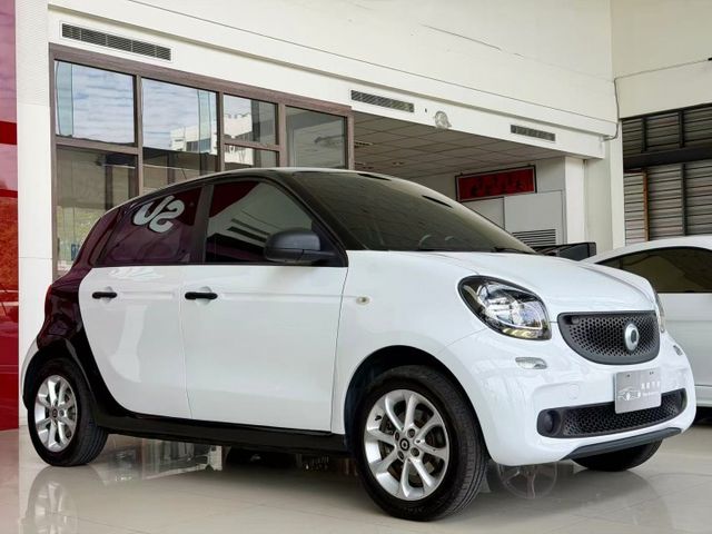 2015 Smart Forfour 52kW Pure 里程僅跑七萬三  第1張相片