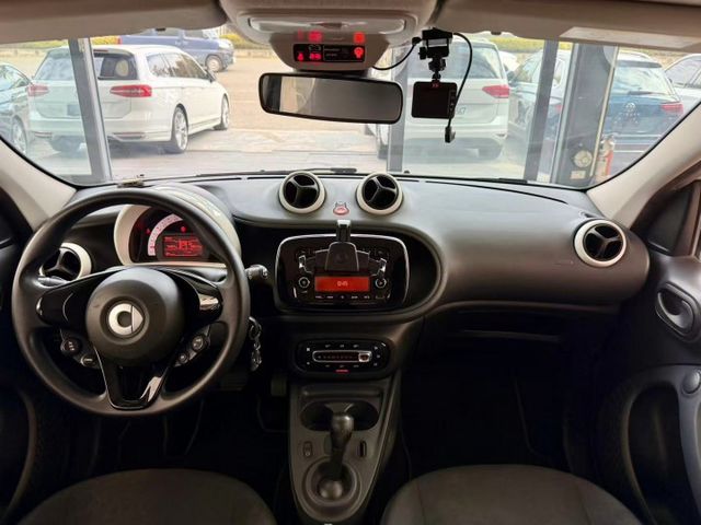 2015 Smart Forfour 52kW Pure 里程僅跑七萬三  第10張相片