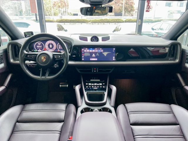 2024 Porsche Cayenne Coupe S 一手車 原廠保養 保固中 里程僅跑三萬九 選配 87.2 萬  第17張相片