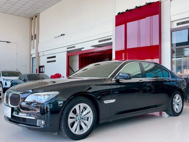 2011 / 12 年式 BMW F02 740Li領航版 里程僅跑十二萬 盲點 抬顯 ACC 車偏  第3張相片