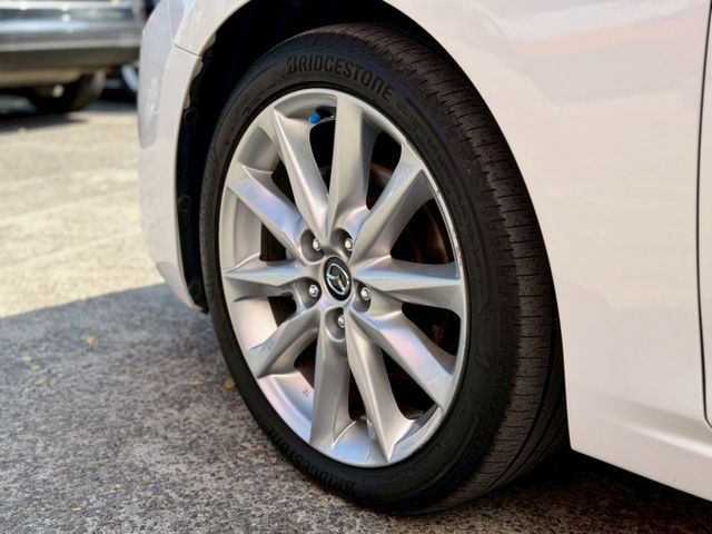 2018 Mazda 3 5D 2.0尊榮安全版 一手車 原廠保養 里程僅跑八萬四 IKEY 盲點 抬顯 車偏  第4張相片