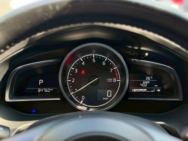 2018 Mazda 3 5D 2.0尊榮安全版 一手車 原廠保養 里程僅跑八萬四 IKEY 盲點 抬顯 車偏  第7張相片