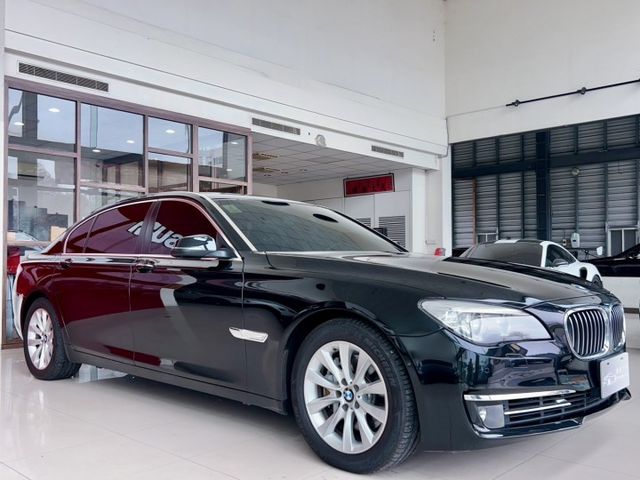 2014 BMW 7-Series 740Li 總代理 Indivdual Merino 里程僅跑十二萬九  第1張相片