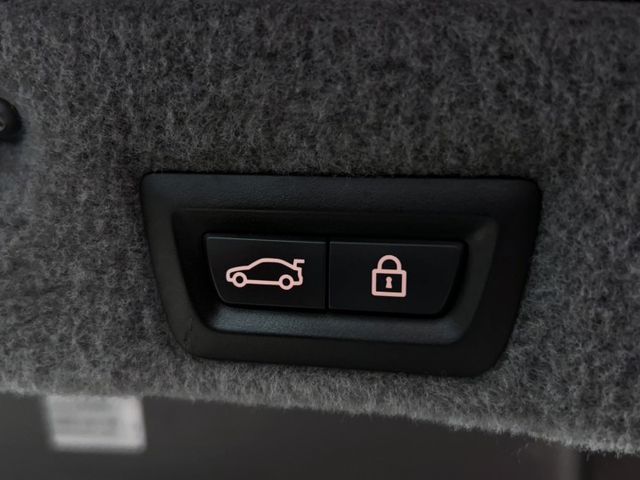 2014 BMW 7-Series 740Li 總代理 Indivdual Merino 里程僅跑十二萬九  第18張相片