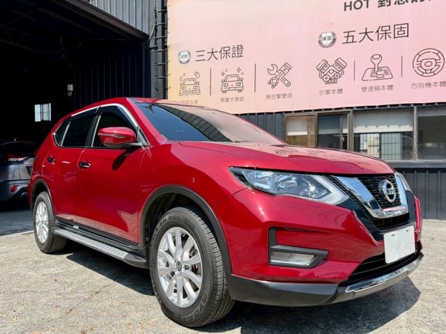 2022 Nissan X-Trail 2.0 里程僅跑六萬八 車側踏板 抬頭顯示器 電子後視鏡整合行車紀錄器  第1張相片