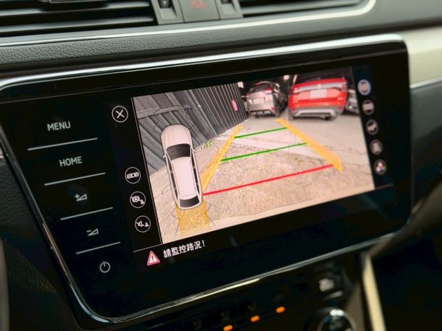 2023 Skoda 小改款 Superb Combi 1.5 TSI菁英版 原廠保養 保固中 超低里程僅跑兩萬一  第14張相片