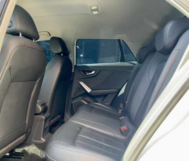 2018 Audi Q2 35 TFSI Luxury 里程僅跑十四萬  第7張相片