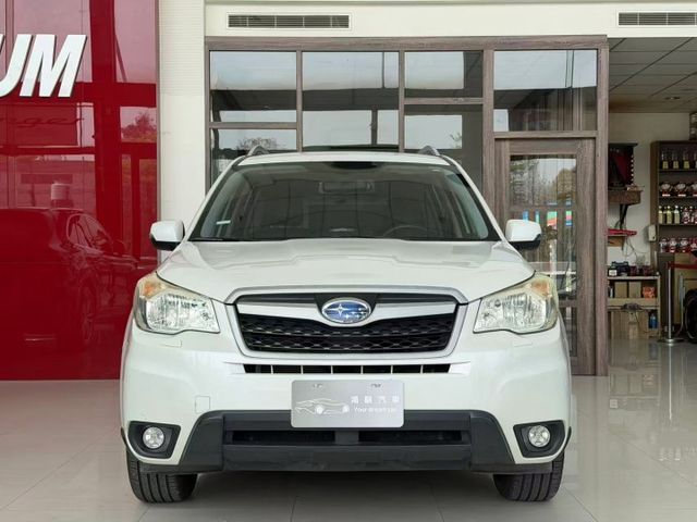2014 Subaru Forester 2.0 i Elegant  原廠保養 里程跑二二萬五 四顆輪胎剛換新  第2張相片