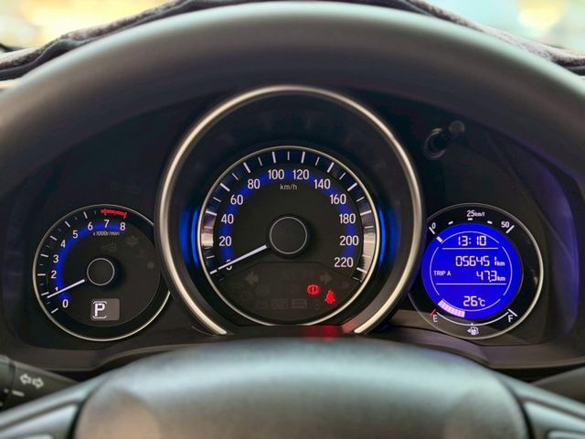 2018 Honda Fit 1.5 S 原廠保養 超低里程僅跑五萬六  第9張相片