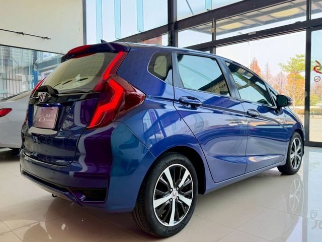 2018 Honda Fit 1.5 S 原廠保養 超低里程僅跑五萬六  第18張相片