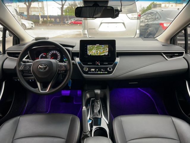 2021 Toyota Corolla Altis 1.8豪華影音版 里程僅跑八萬  第16張相片