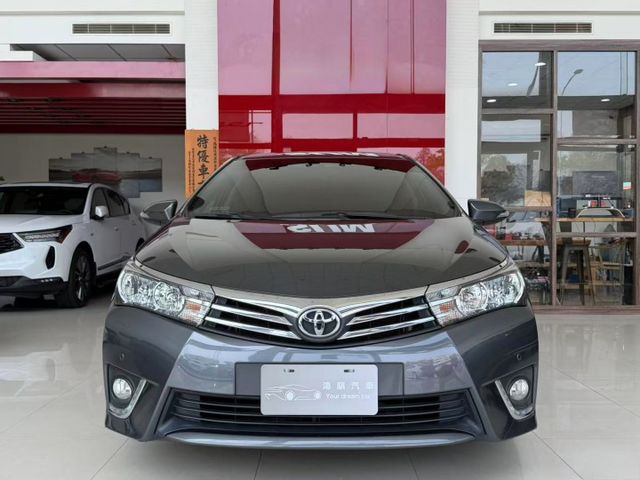 2015 Toyota Corolla Altis 1.8經典版 里程僅跑十三萬  第2張相片