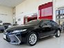 2023 Toyota 小改款 8.5 代 Camry 2.0尊爵版 一手車 原廠保固中 超低里程僅跑三萬七 加裝抬顯  第3張縮圖