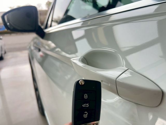 2024 VW Tiguan 280 TSI Elegance Premium 一手車 原廠保養 保固中 里程僅一萬四  第4張相片