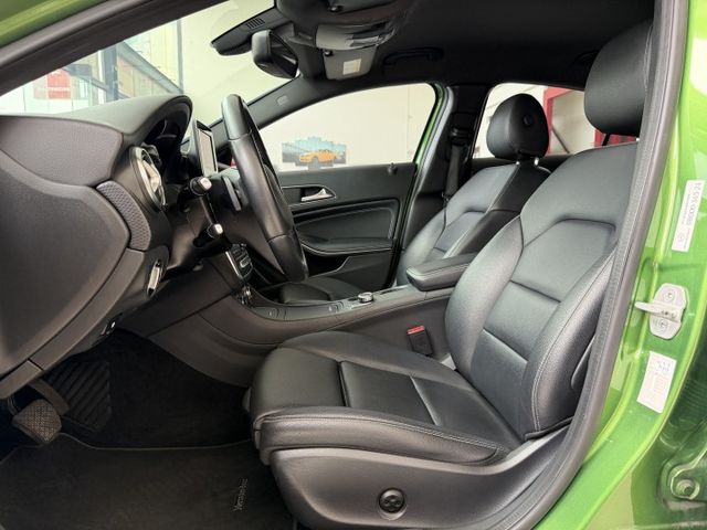 2015 / 16 年式 M-Benz 小改款 A180 里程僅跑十萬  第6張相片