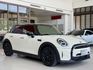 2022 Mini 小改款 Hatch 5D One 一手車 原廠保養 超低里程僅跑兩萬三 選配倒車顯影  第1張縮圖