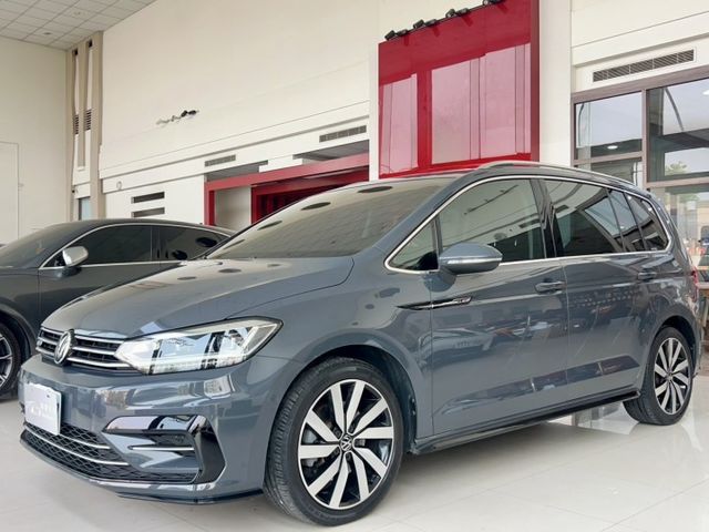 2022/23年式 Volkswagen Touran 280 TSI Style R-Line 一手車 原廠保養  第3張相片