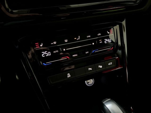 2022/23年式 Volkswagen Touran 280 TSI Style R-Line 一手車 原廠保養  第10張相片