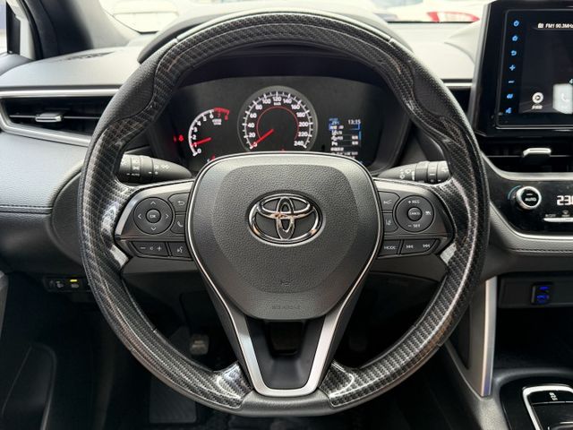 2021 Toyota Corolla Cross 1.8豪華版 一手車 里程十一萬  第8張相片