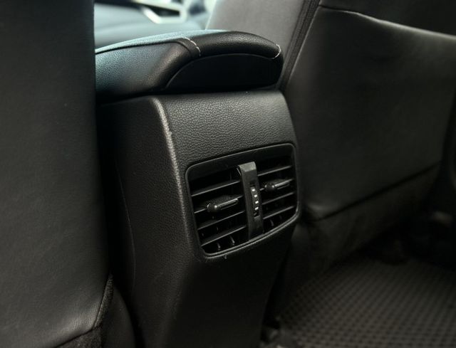 2023 Toyota Corolla Altis 1.8豪華 一手車 原廠保養 原廠保固中  第14張相片