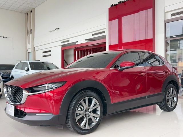 20 年式 Mazda CX-30 2.0旗艦進化型 原廠保養 里程僅跑七萬三 IKEY BOSE音響 電動椅 電動尾門  第3張相片
