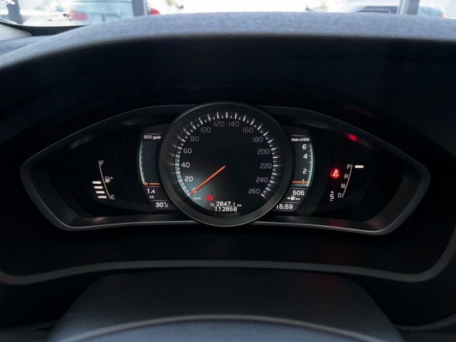 2016 Volvo V40 T3豪華版 里程僅跑十一萬二  第4張相片