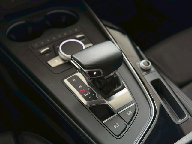 18 年式 Audi B9 A4 Avant 40 TFSI Sport 一手車 原廠保養 超低里程僅跑三 多樣選配  第14張相片