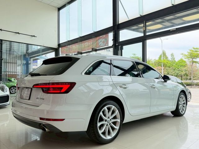 18 年式 Audi B9 A4 Avant 40 TFSI Sport 一手車 原廠保養 超低里程僅跑三 多樣選配  第20張相片