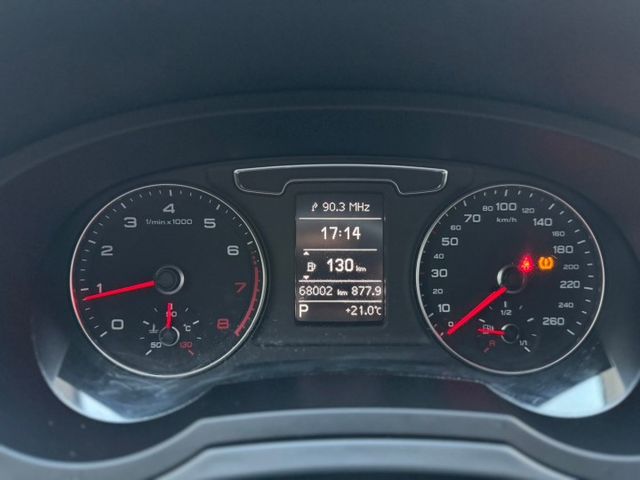 2015 Audi Q3 30 TFSI 超低里程僅跑六萬八 HID頭燈  第5張相片