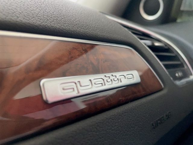 2008 Audi A4 Avant 3.2/4WD/全景天窗/HID頭燈/LED日行燈/換檔撥片  第13張相片