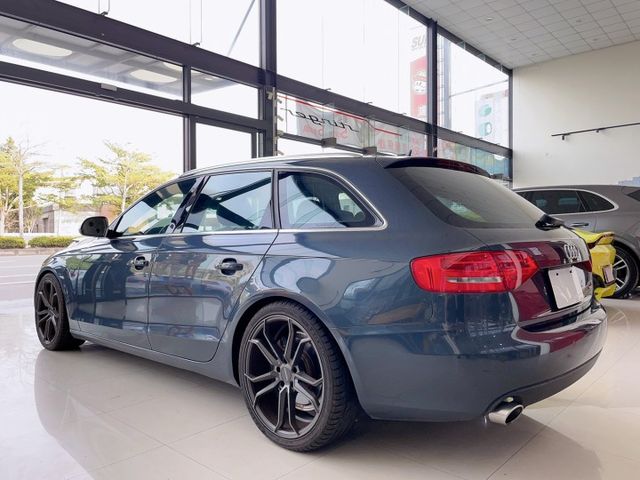 2008 Audi A4 Avant 3.2/4WD/全景天窗/HID頭燈/LED日行燈/換檔撥片  第18張相片