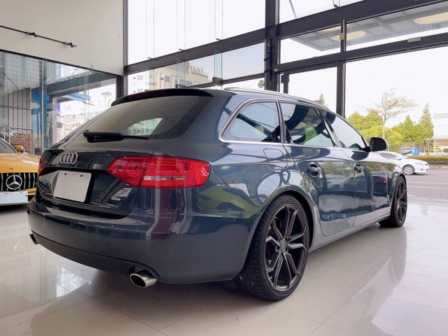 2008 Audi A4 Avant 3.2/4WD/全景天窗/HID頭燈/LED日行燈/換檔撥片  第20張相片