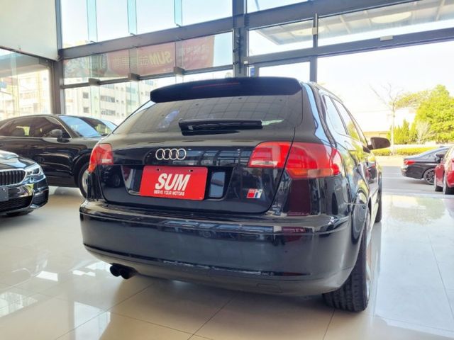 2005 Audi A3 Sportback 2.0TFSI 里程僅跑十四萬  第11張相片