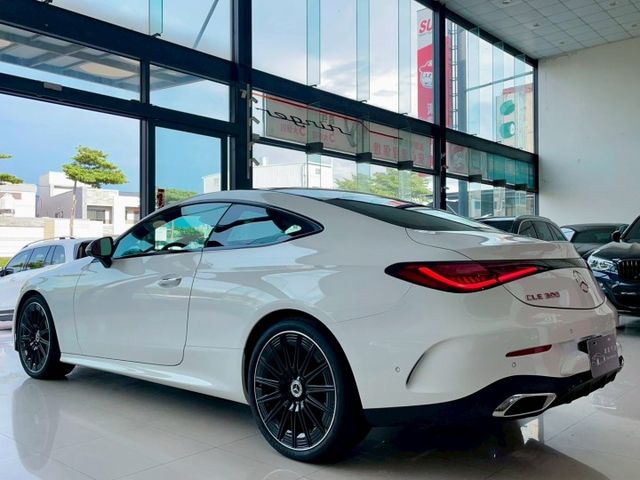 2024 M-Benz 加規未領牌 CLE300 4MATIC Coupe 全新車 加規未領牌 可辦新車利率 多樣選配  第17張相片