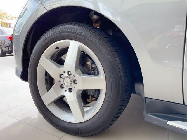 2015 M-Benz M-Class ML400 4MATIC 總代理 里程僅跑七萬八  第4張相片