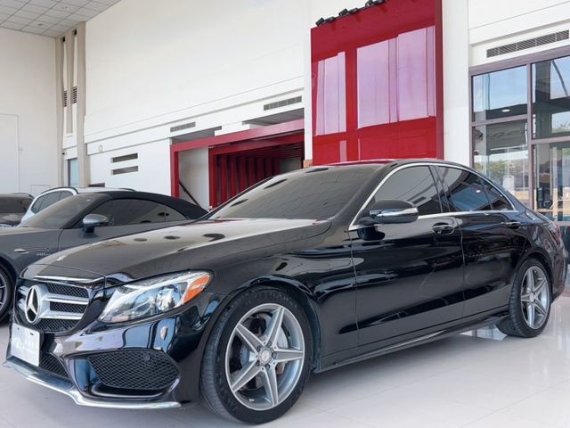 2015 M-Benz 美規 W205 C300 AMG Line 全景天窗 柏林 四傳  第3張相片