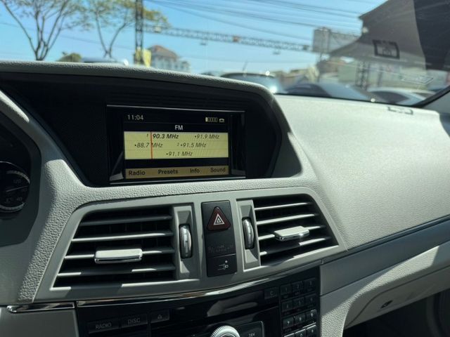 2011 M-Benz E-Class Coupe E250 CGI 認證車 原廠保養 里程僅跑九萬四  第6張相片