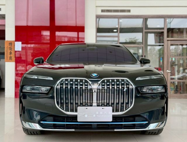2023 BMW i7 xDrive60 Excellence 一手車 原廠保固中 超低里程僅跑三萬二  第2張相片