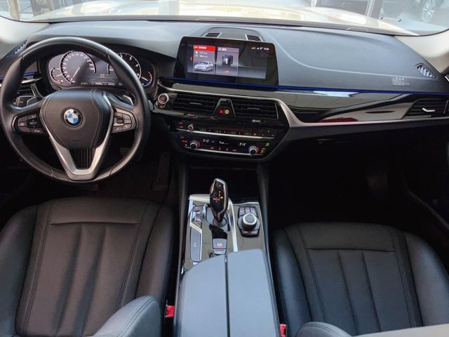 2018 BMW 520d 總代理 里程僅跑十萬 5AS 氣氛燈 體感尾門  第13張相片