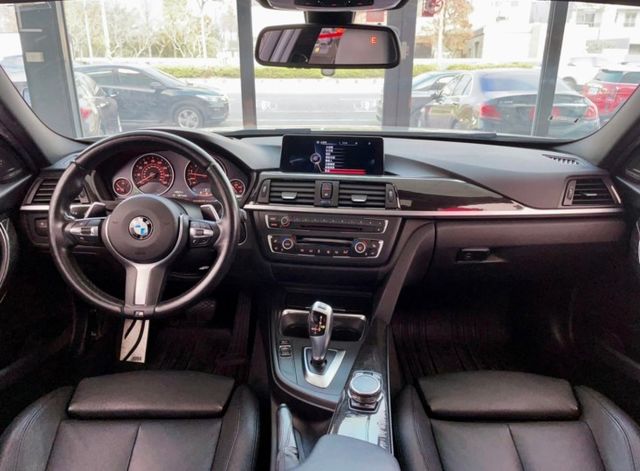 2015 BMW 328i M Sport 滿滿配備，超低里程僅跑九萬五  第14張相片