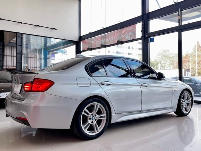 2015 BMW 328i M Sport 滿滿配備，超低里程僅跑九萬五  第18張相片