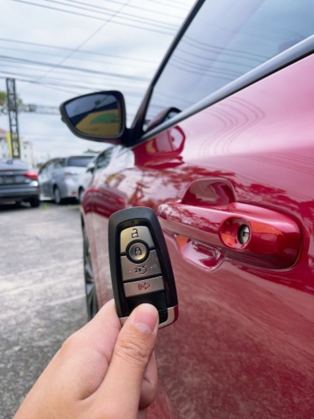 2019 Ford Focus 5D ST-Line  一手車   全速域輔助系統  第5張相片